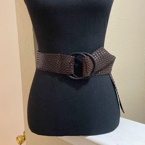 True Vintage (90s) Woven Leather Belt